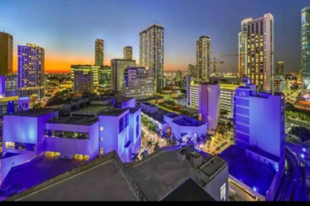 Vibrant Studio Downtown Miami Leilighet Eksteriør bilde