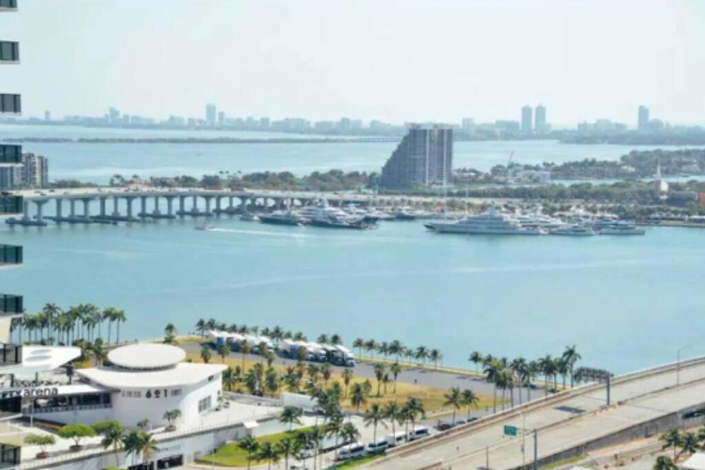 Vibrant Studio Downtown Miami Leilighet Eksteriør bilde